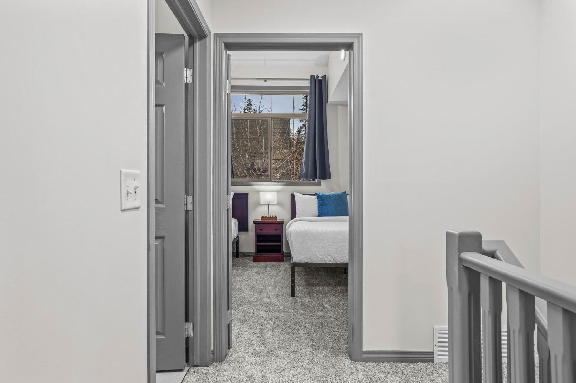 Apartment Mystic Pool & Hot Tub Hosted By Little Sister Getaways Canmore